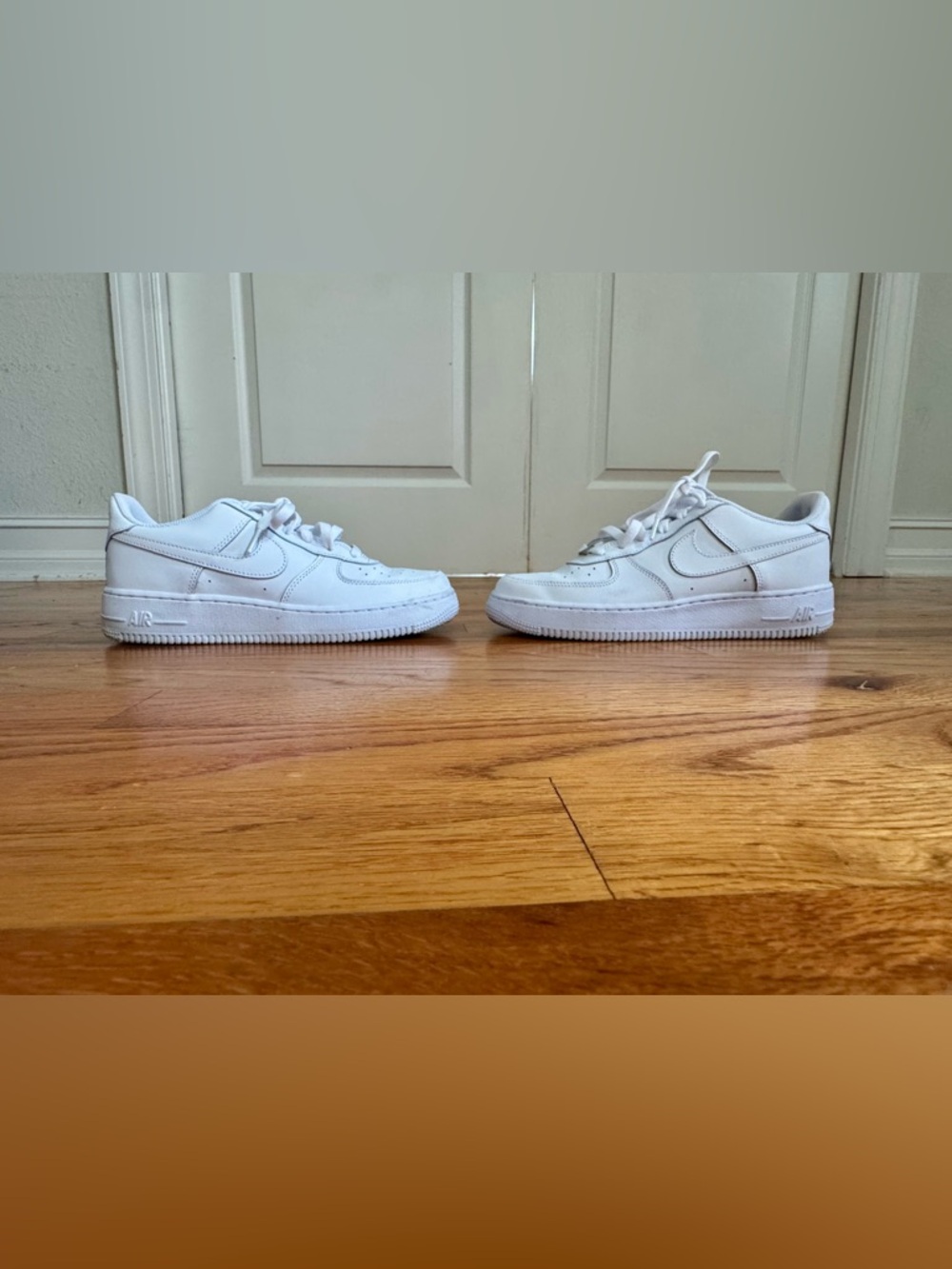 Nike - Picture 5 of 10
